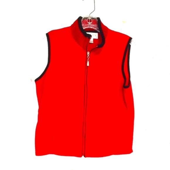 Casual Corner Red Vest with Black Trim - Picture 1 of 5